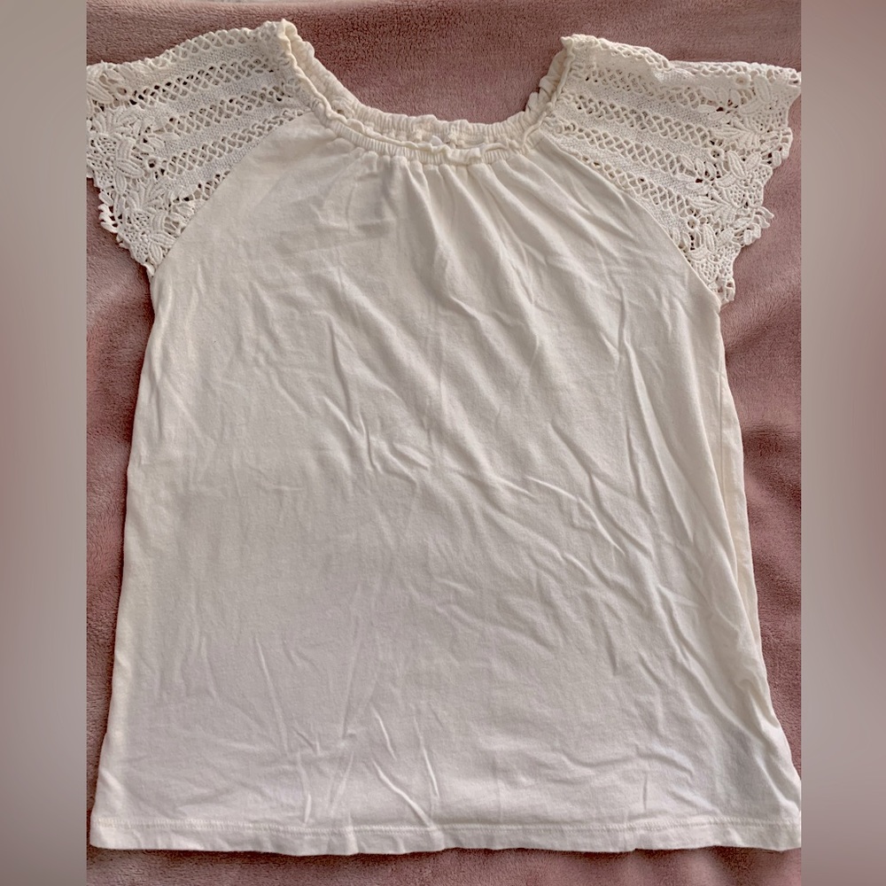 GAP Shirt - with Crotchet style. Kids Sz 8